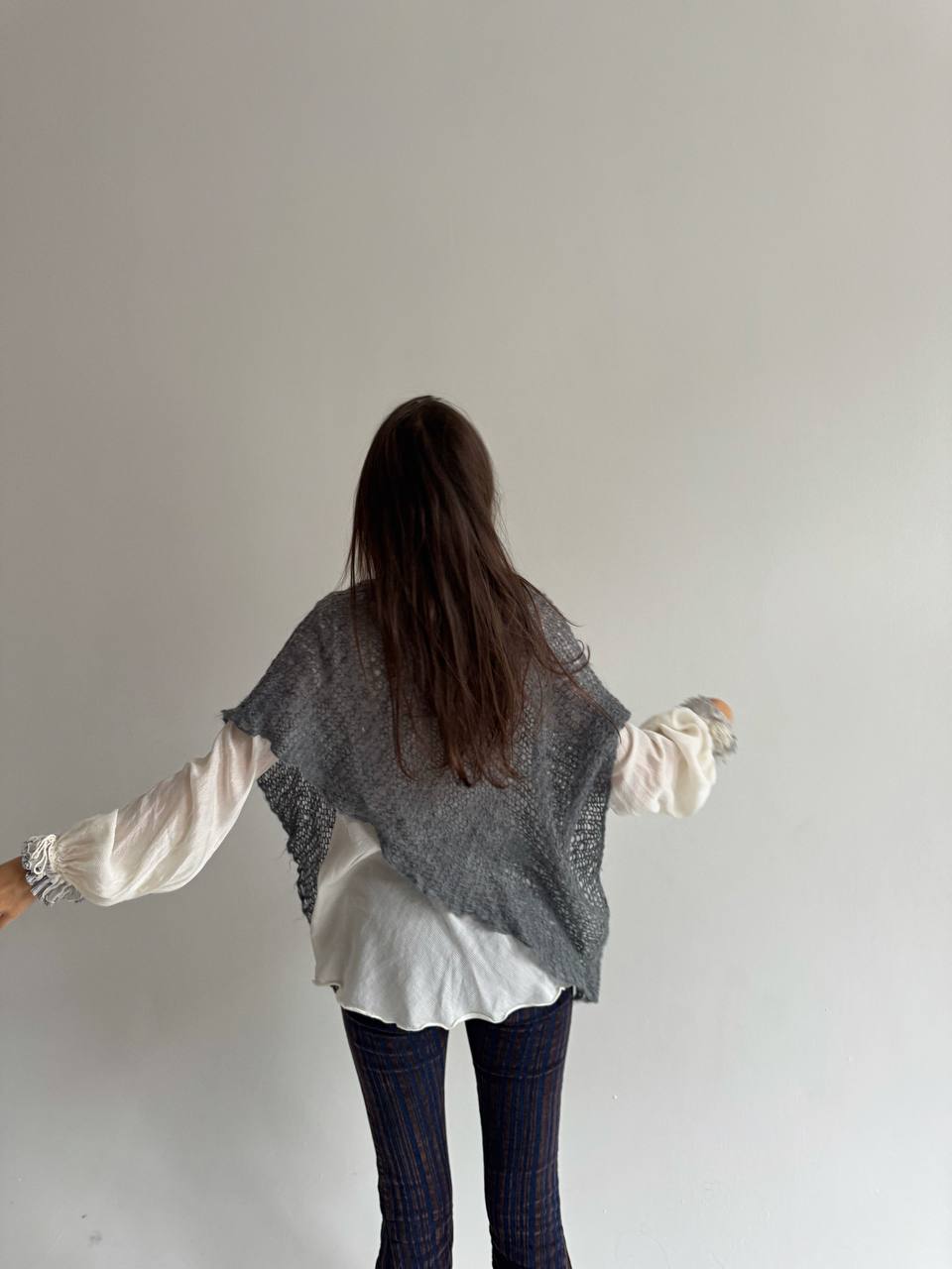 Vintage grey crochet scarf