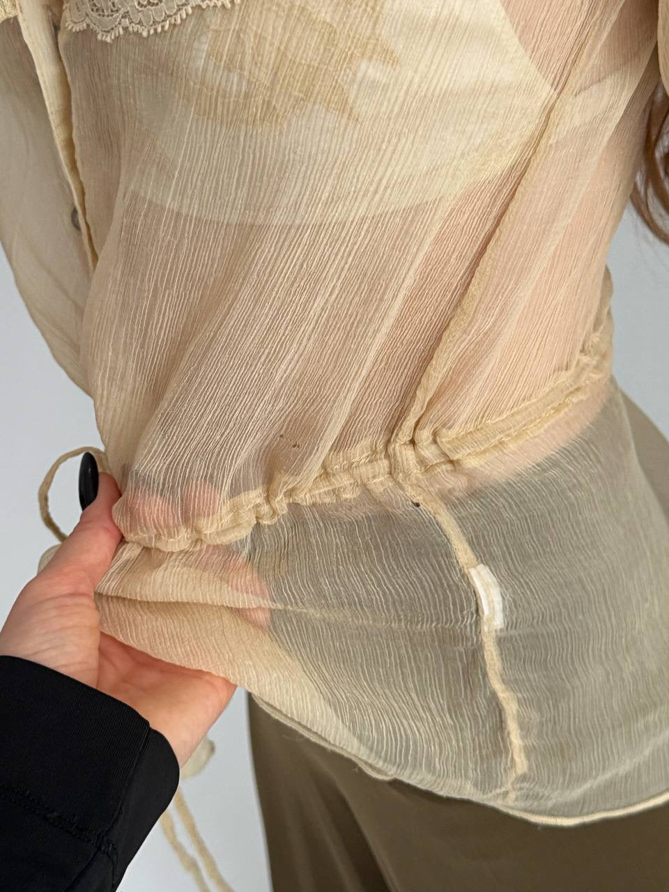 Vintage beige semi transparent blouse with lace