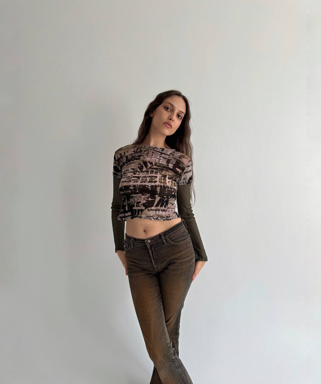 Vintage mesh font print blouse