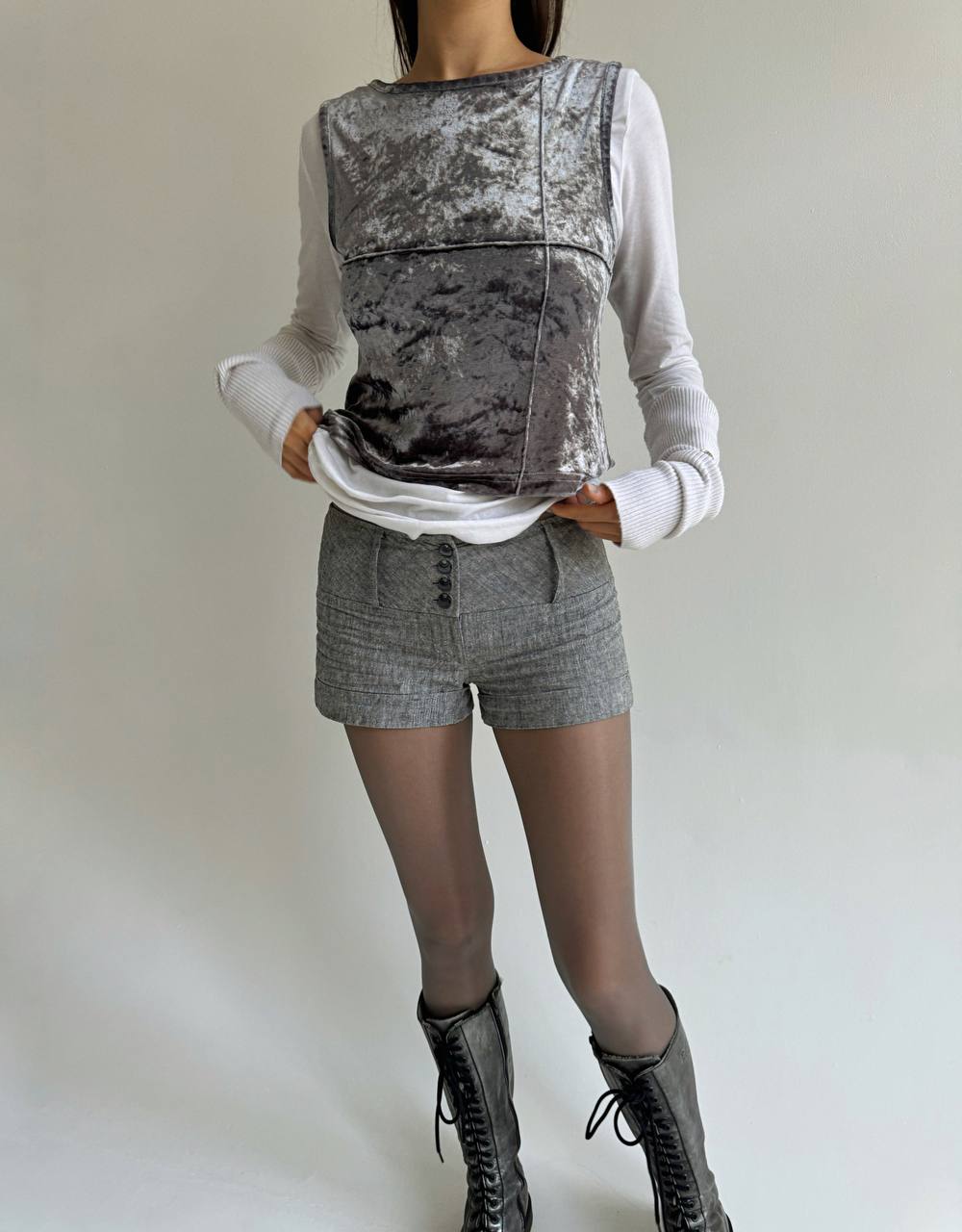 Vintage linen and cotton grey mini shorts