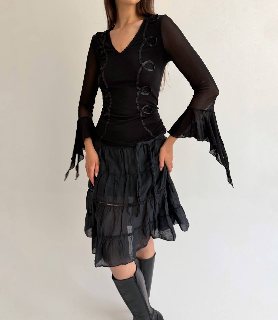 Vintage stretchy black blouse