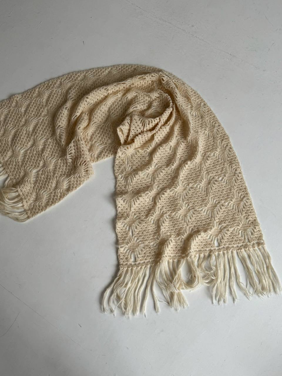 Vintage buttercream knitted wide scarf