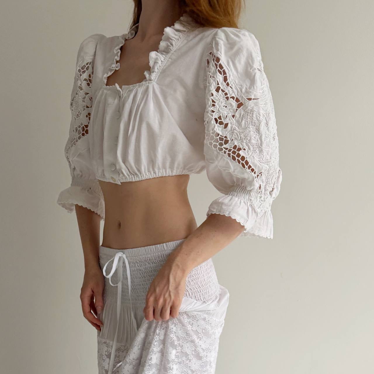Vintage Bavarian 100% cotton cropped blouse