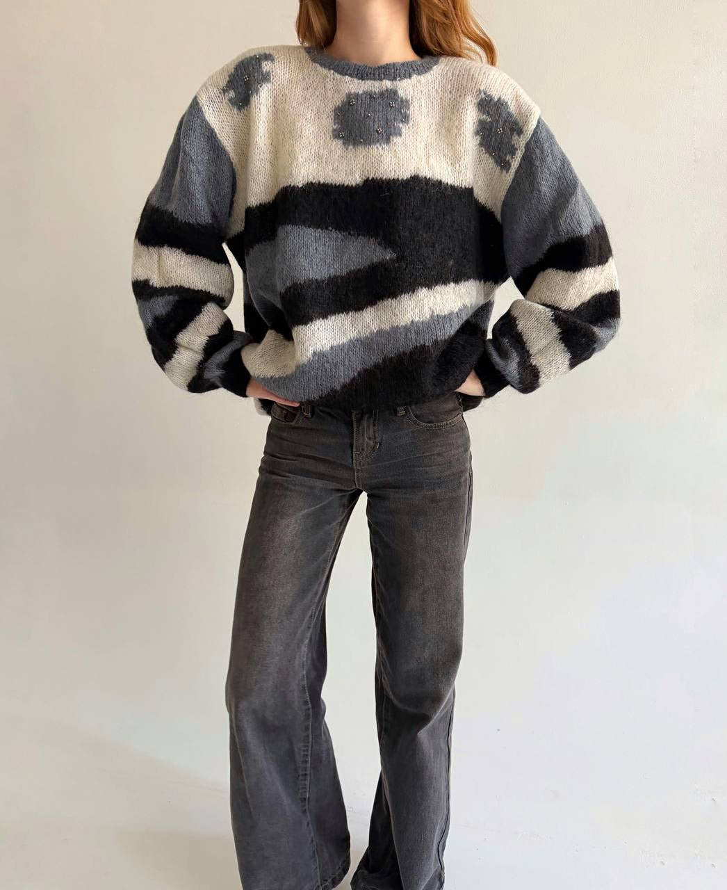 Vintage abstract patterned knit sweater