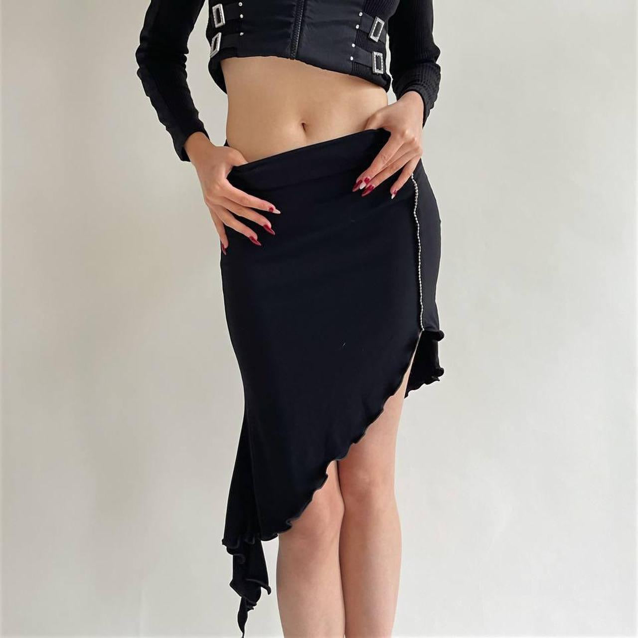 Vintage black asymmetrical stretchy skirt