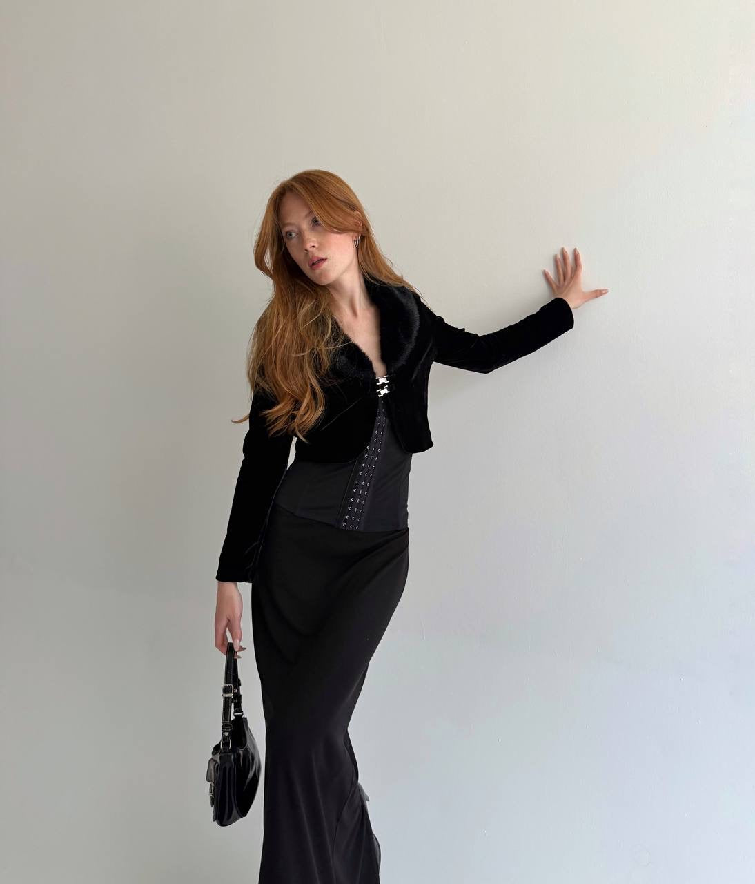 Vintage velvet cardigan with faux fur collar