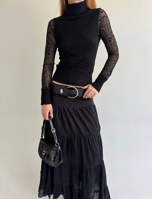 Vintage black knitted sweater