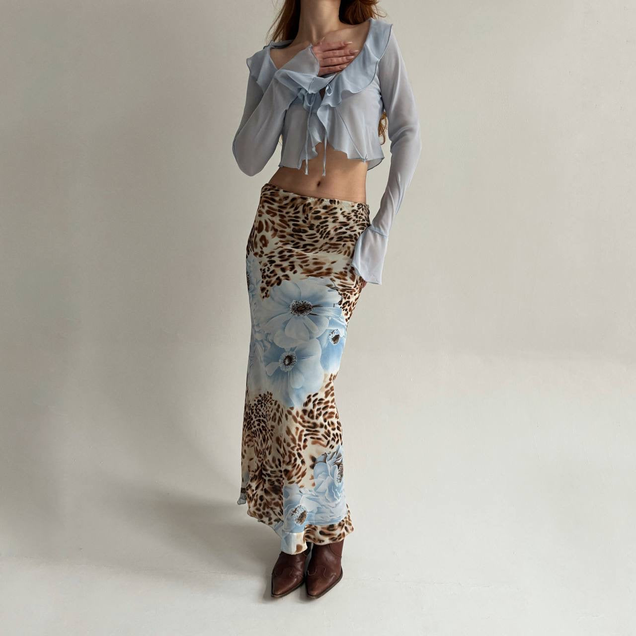 Vintage maxi skirt with flowers print