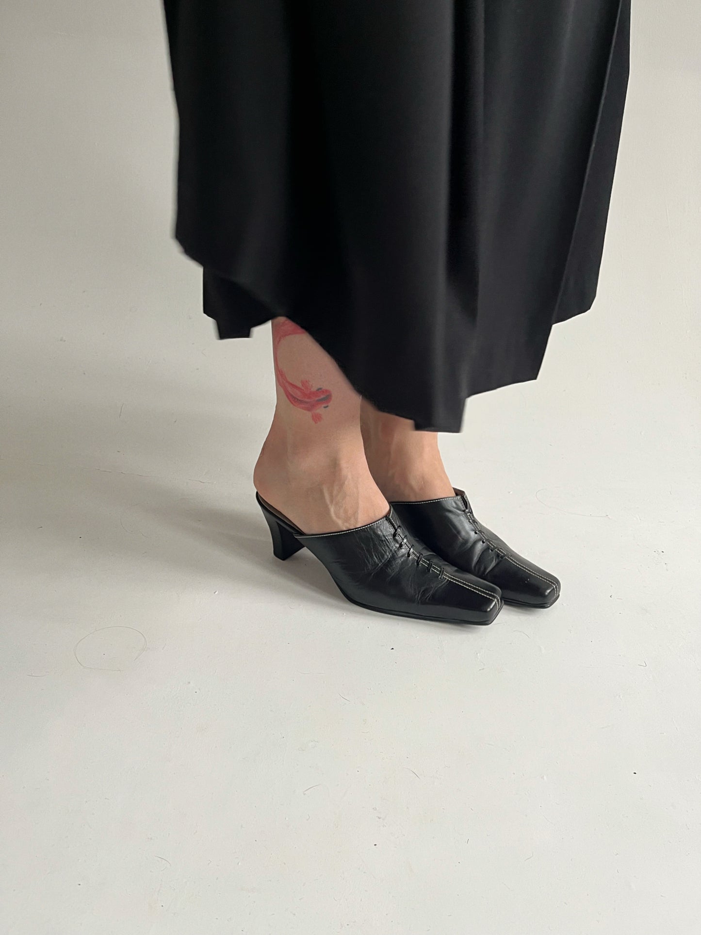 Vintage genuine leather black mules