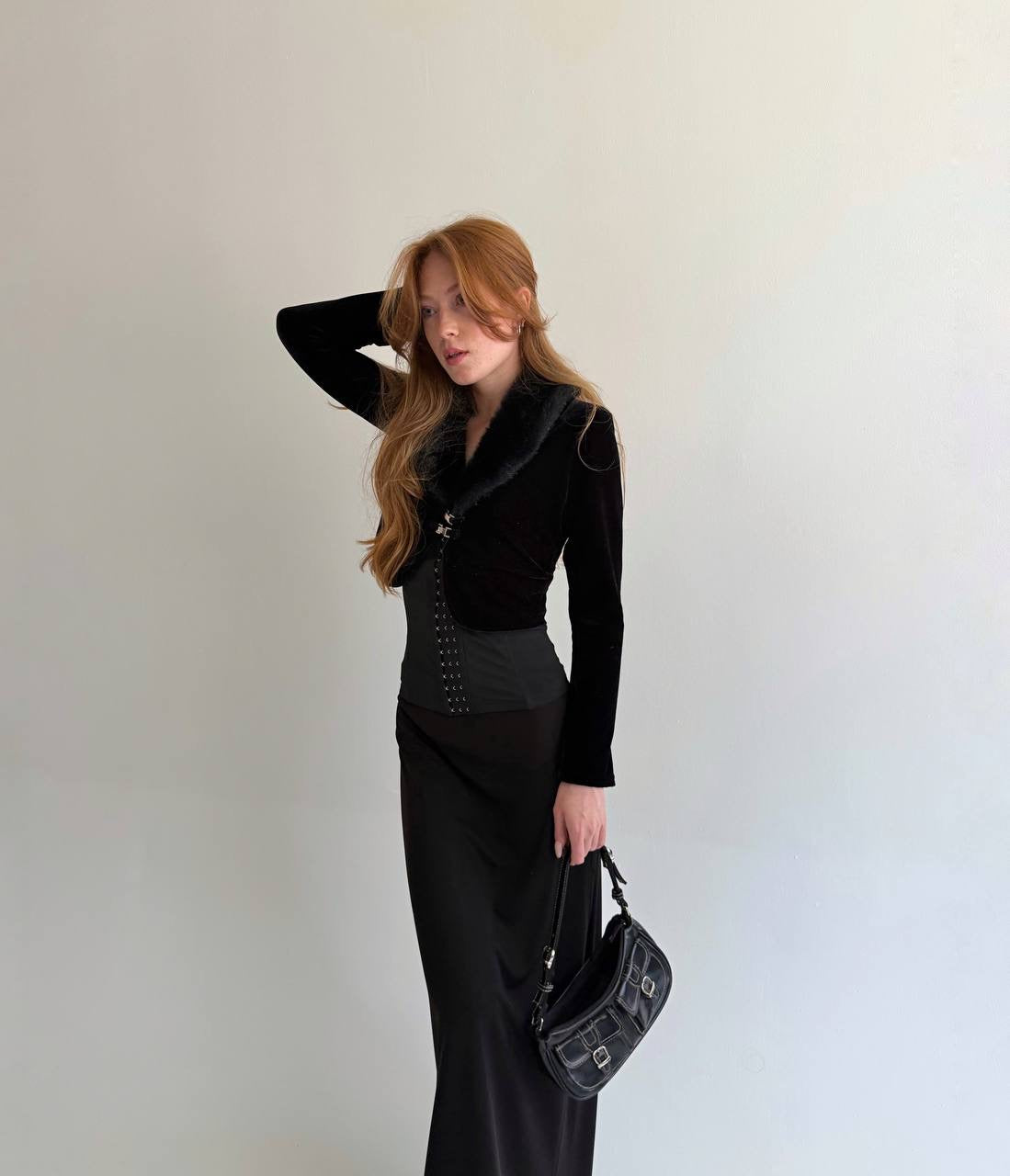 Vintage velvet cardigan with faux fur collar