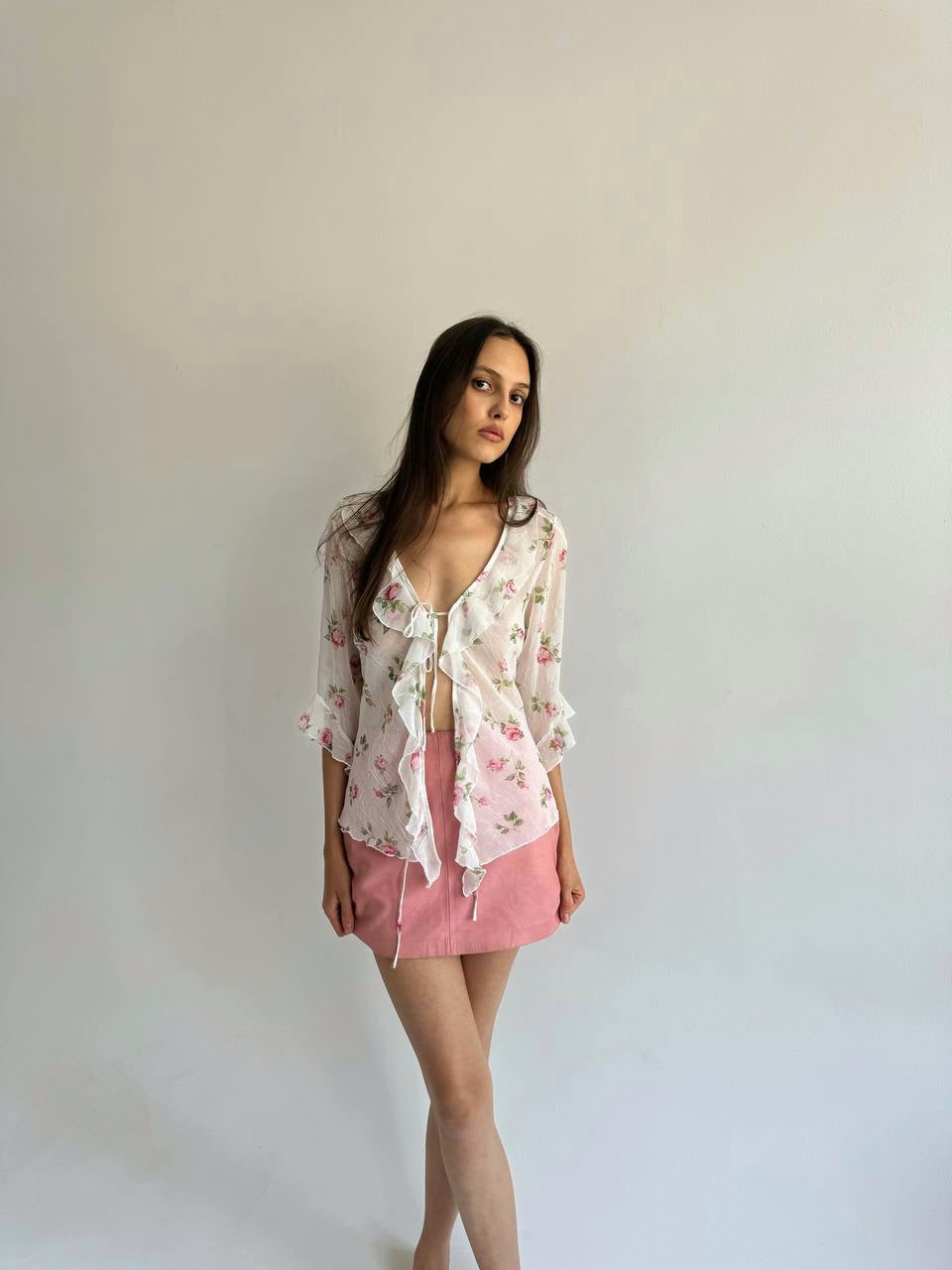 Vintage ruffled blouse with pink roses print