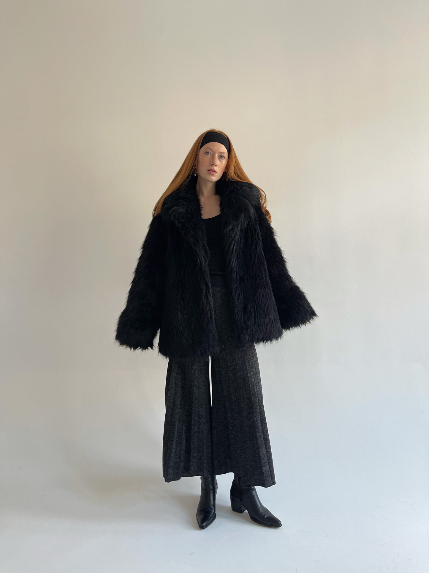 Vintage black oversized faux fur