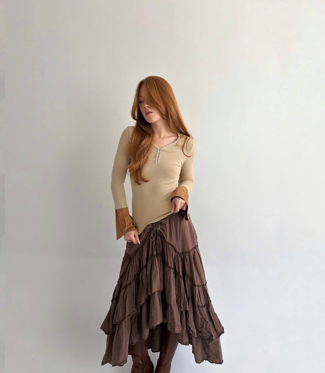 Vintage fitted blouse with genuine leather cuffs