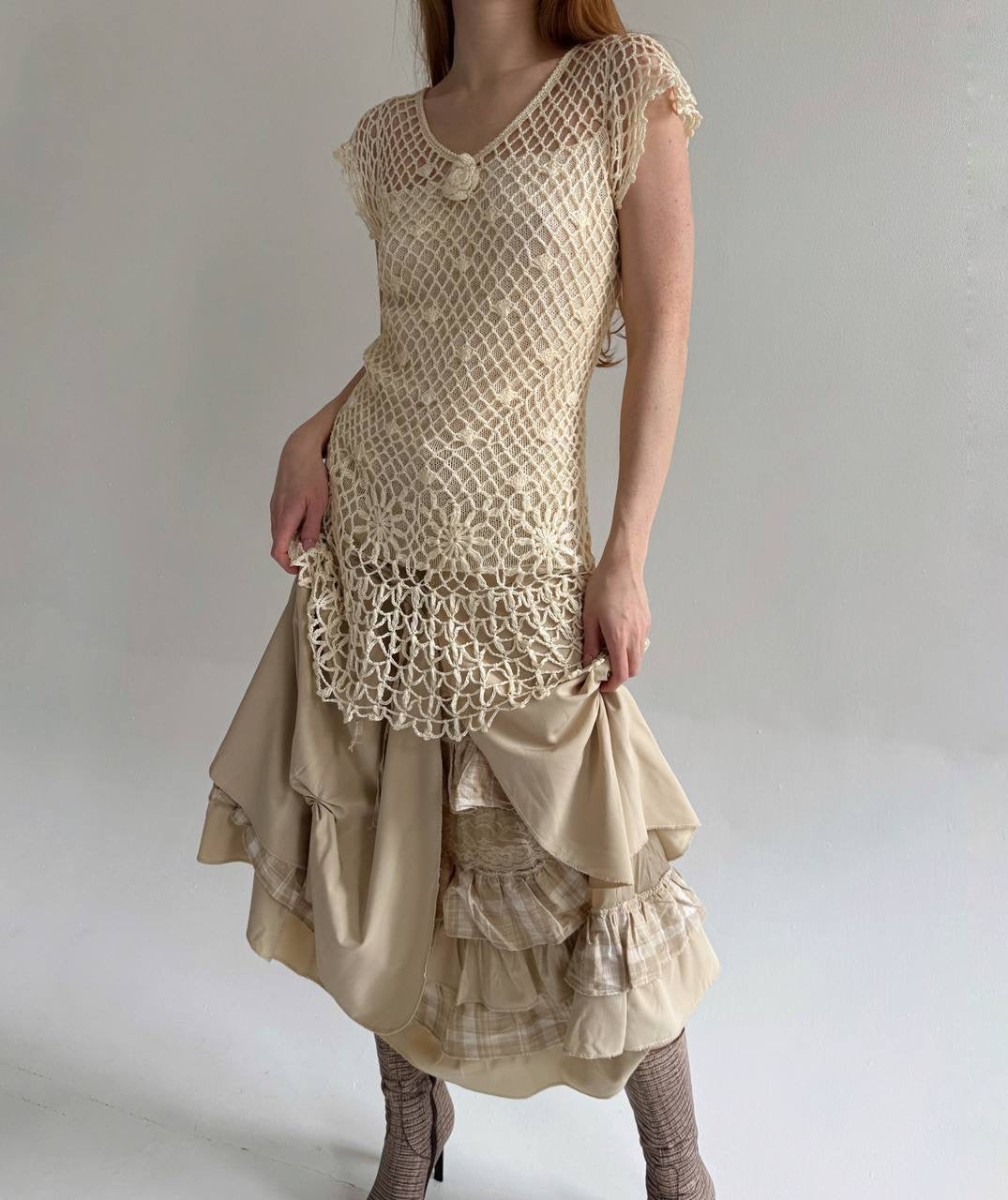 Vintage beige crochet long blouse
