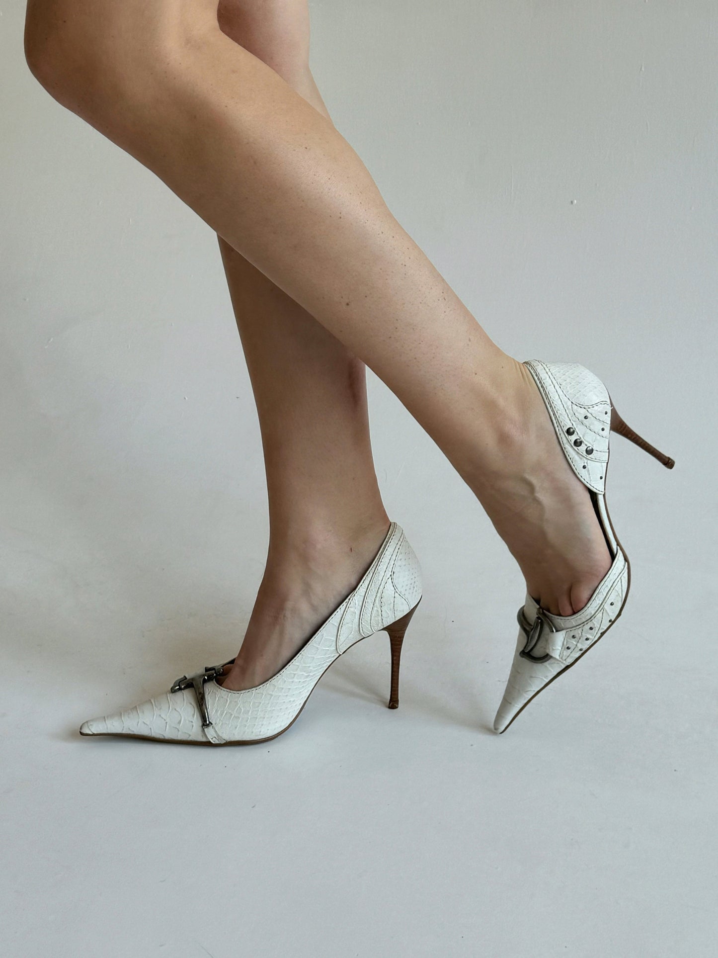 Vintage genuine leather studded white pointy heels