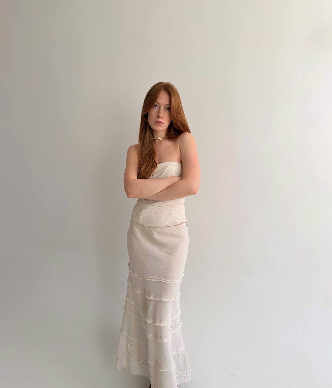 Y2K linen skirt with embroidery detail