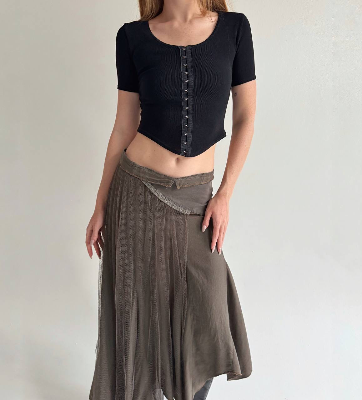 Y2K black ribbed busk closure crop top