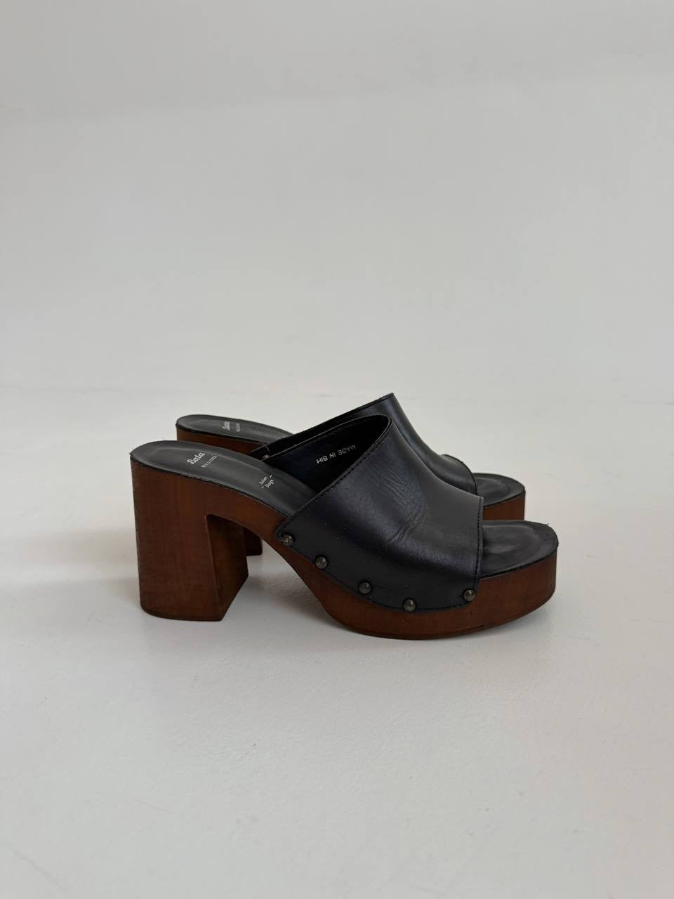 Vintage genuine leather chunky black clogs mules