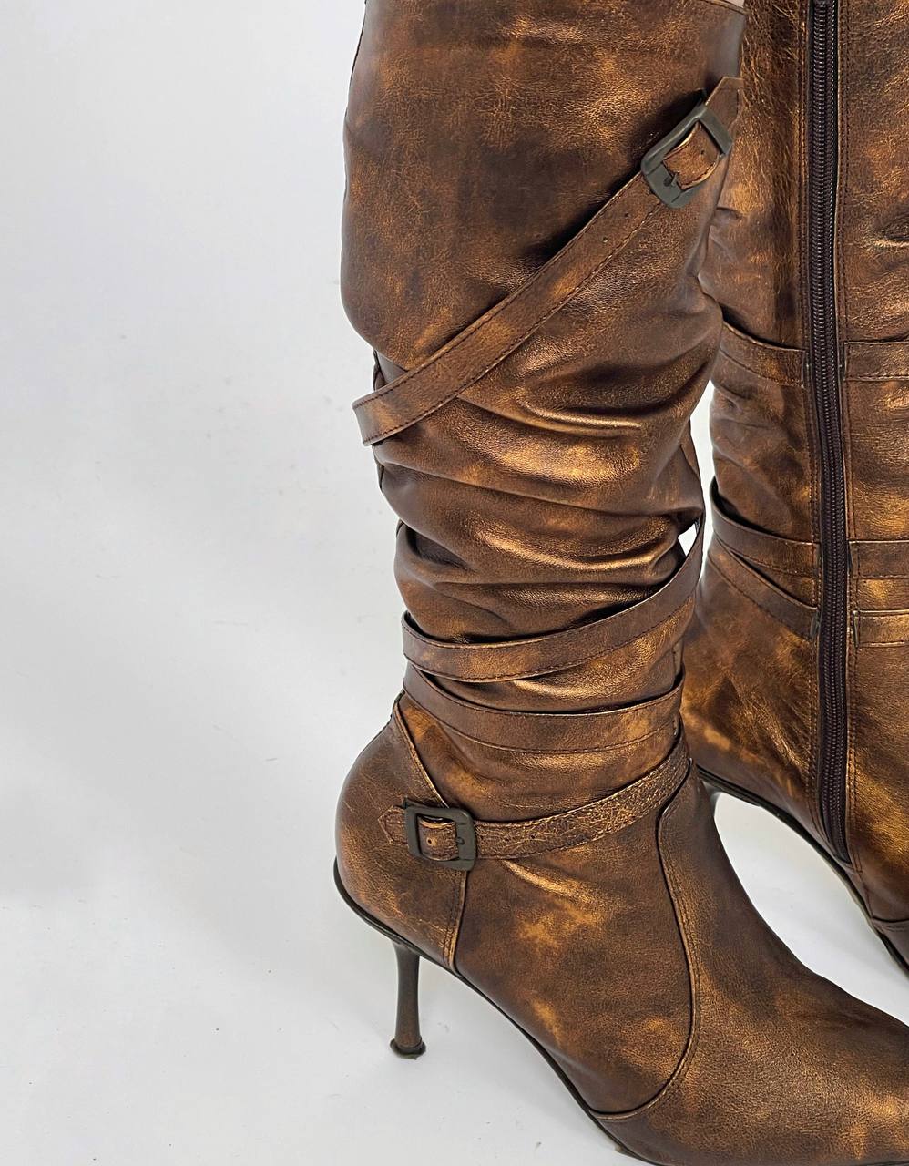 Vintage bronze gathered pointy boots with belts