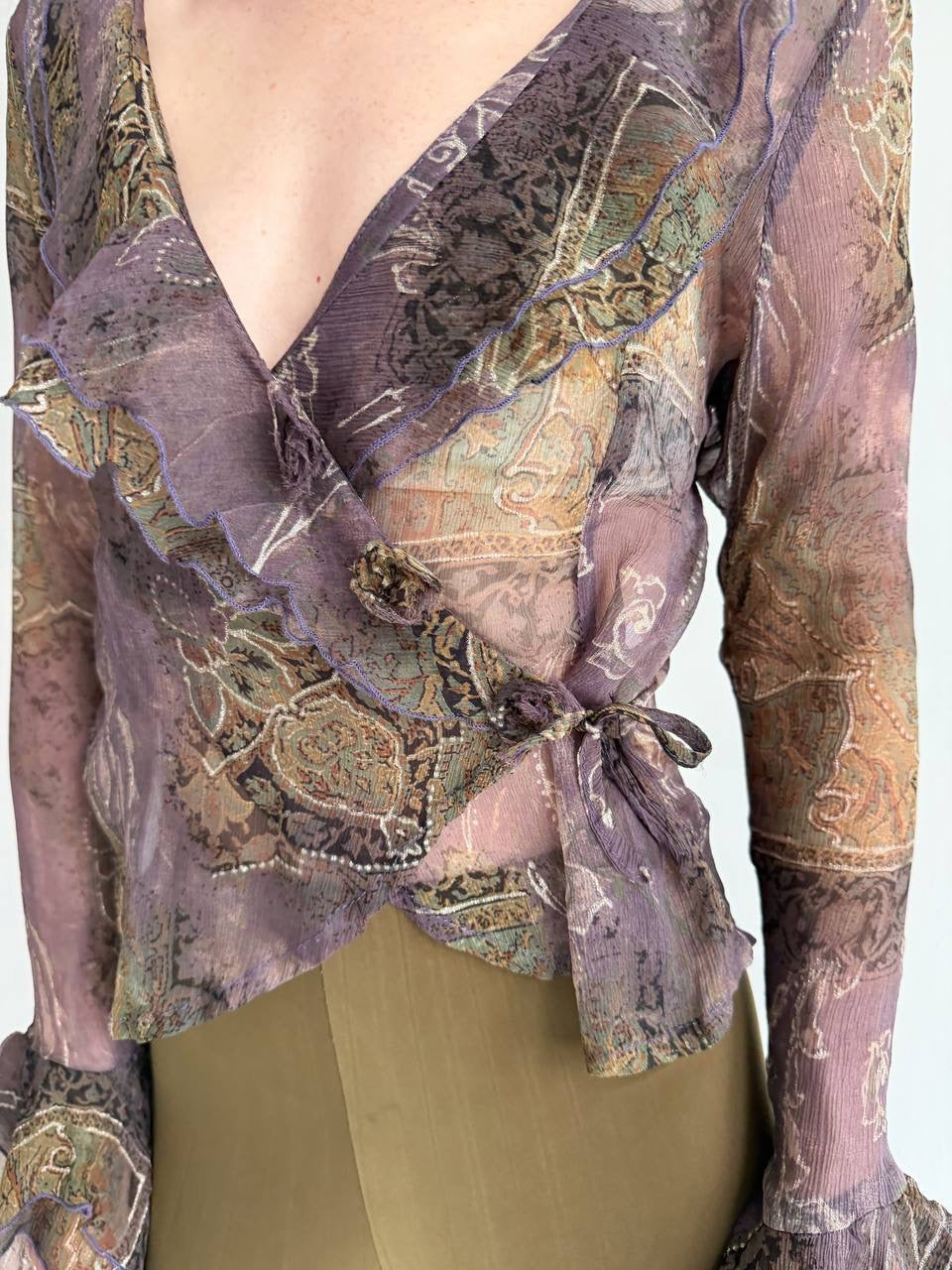 Vintage 100% pure silk blouse with ruffles