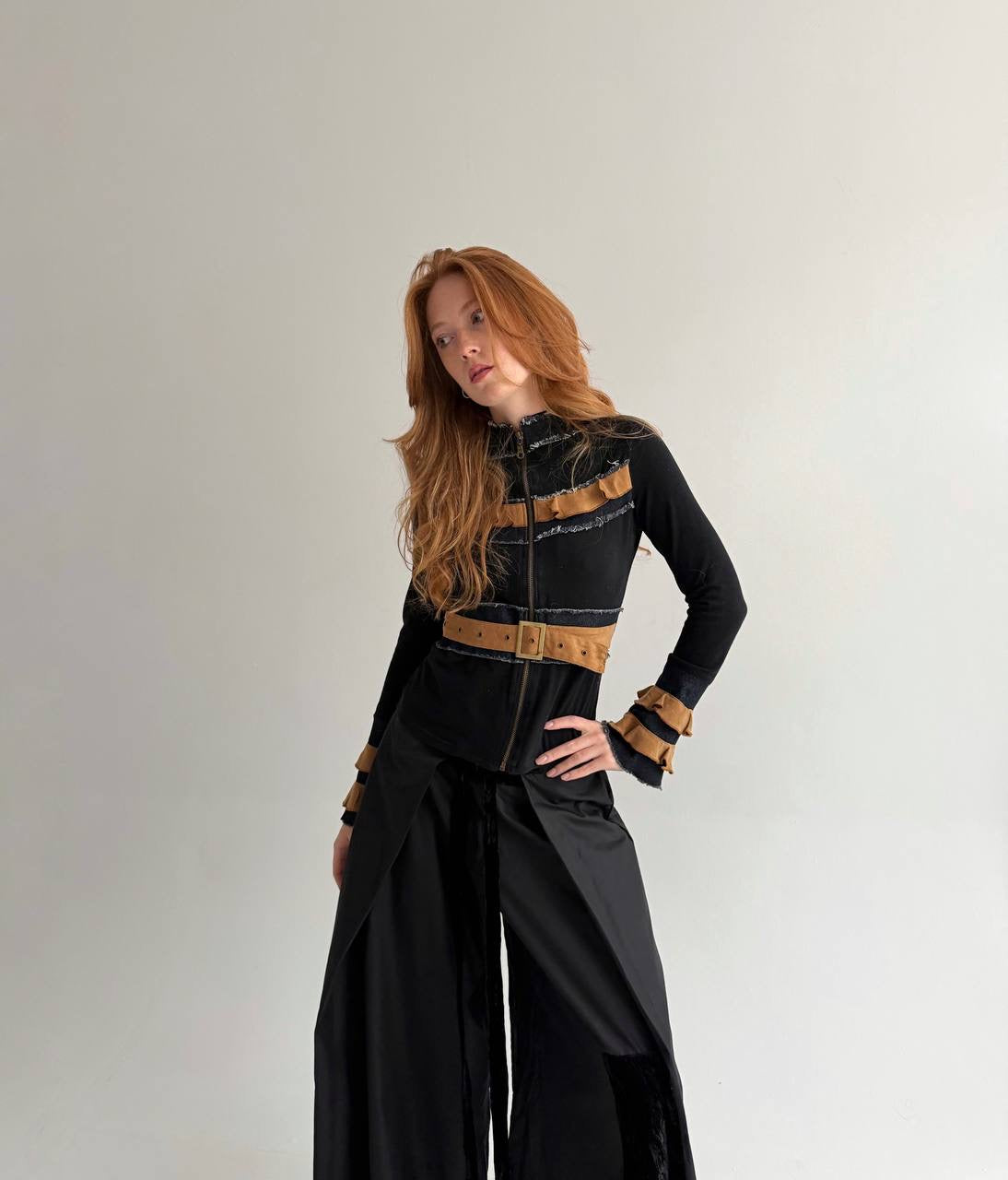Vintage 94% viscose black zip up top