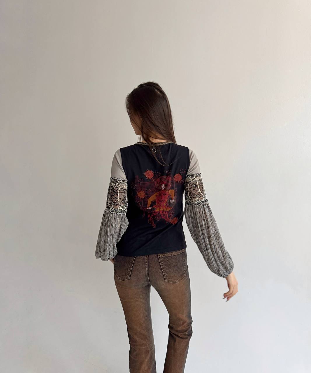 Save the Queen printed top