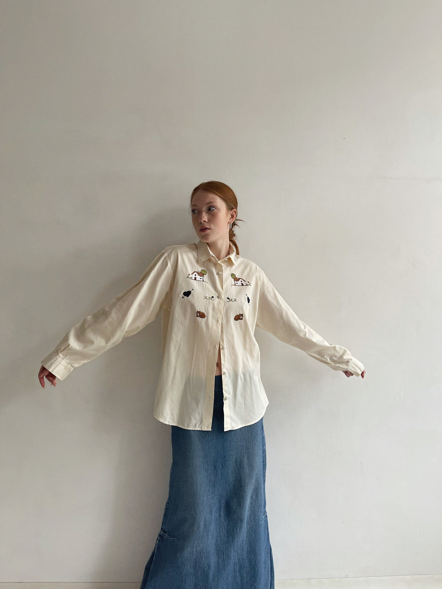 Vintage cotton striped oversized shirt with appliqué embroidery