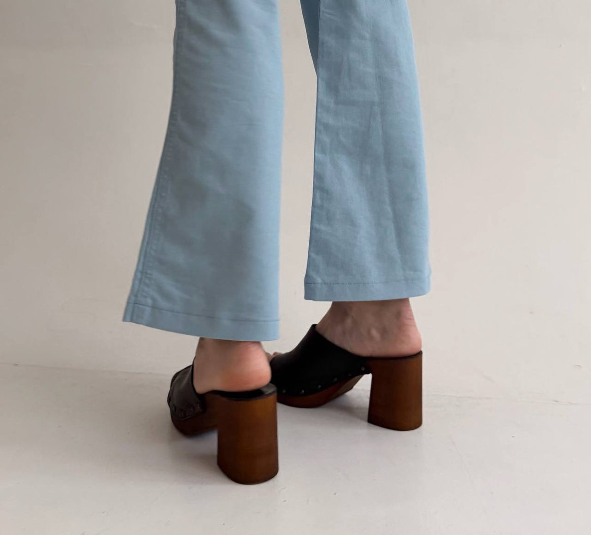 Vintage genuine leather chunky black clogs mules