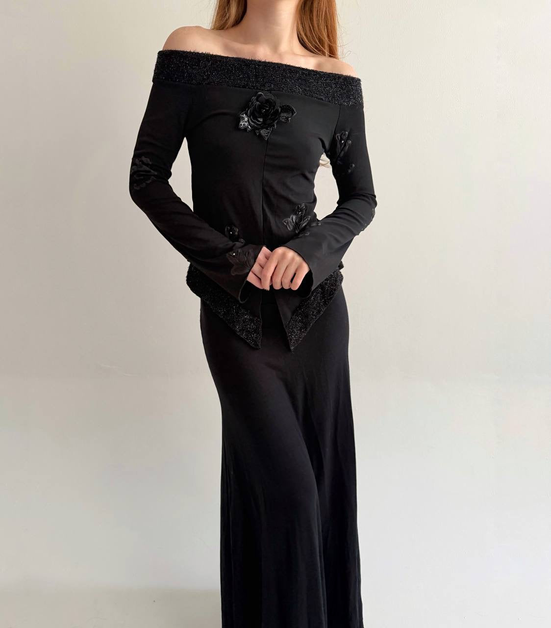 Y2K made in Italy black blouse with flower appliqué