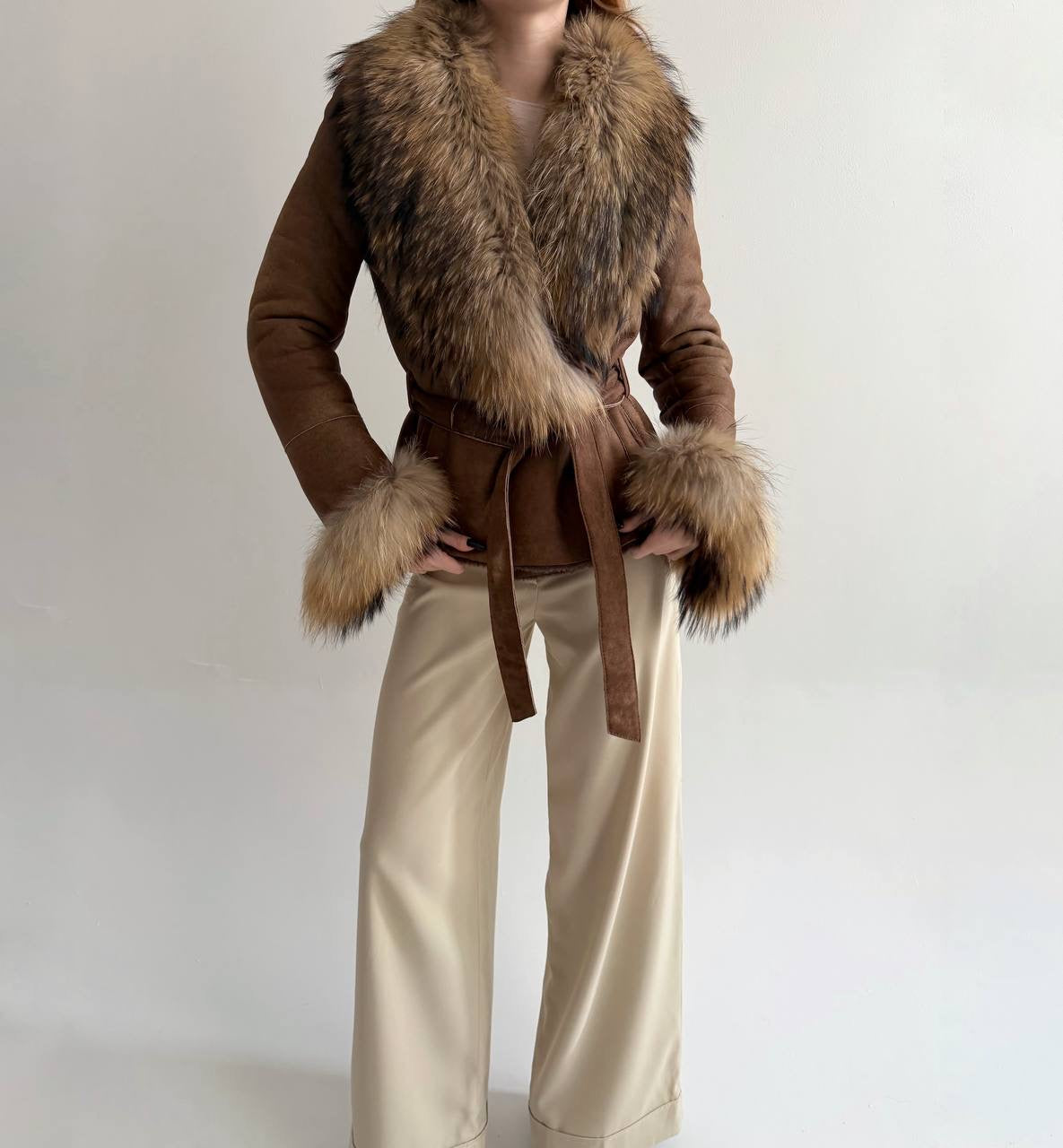 Vintage genuine leather jacket with real fur collar