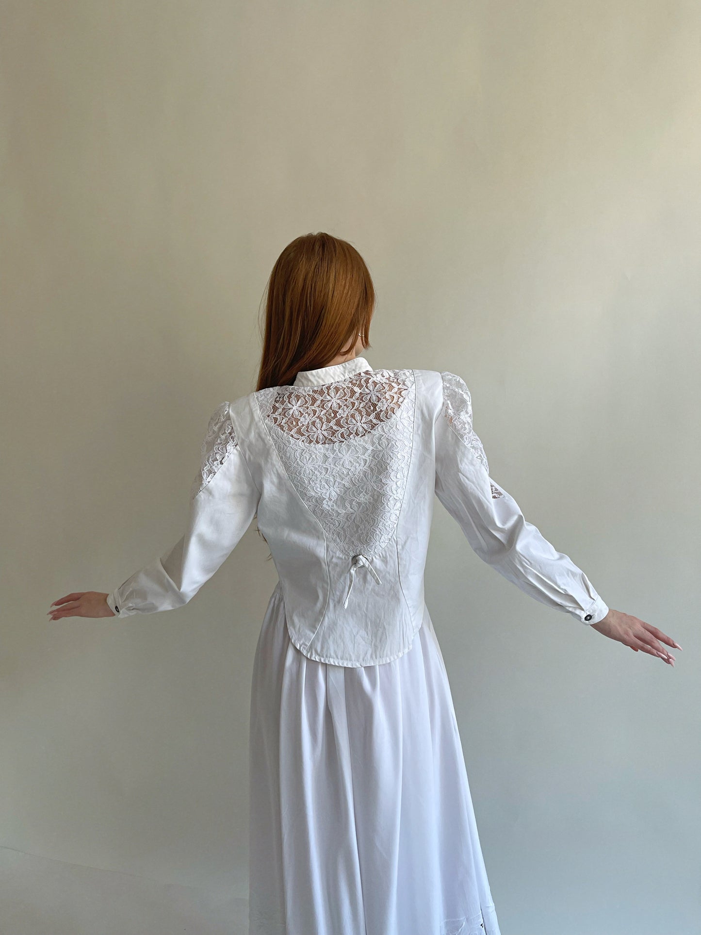 Vintage cotton blouse with lace