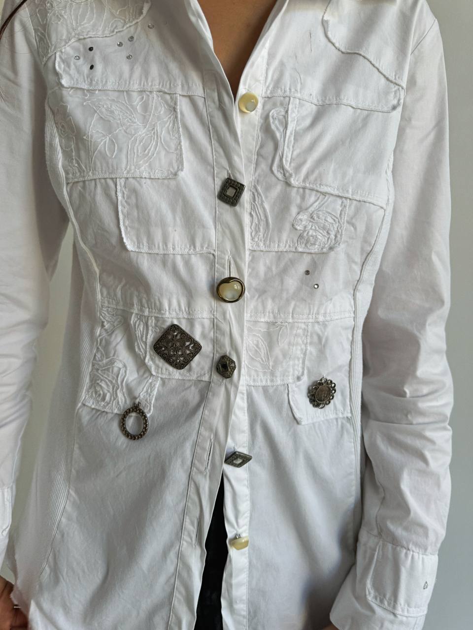 Vintage cotton avant garde blouse with different buttons