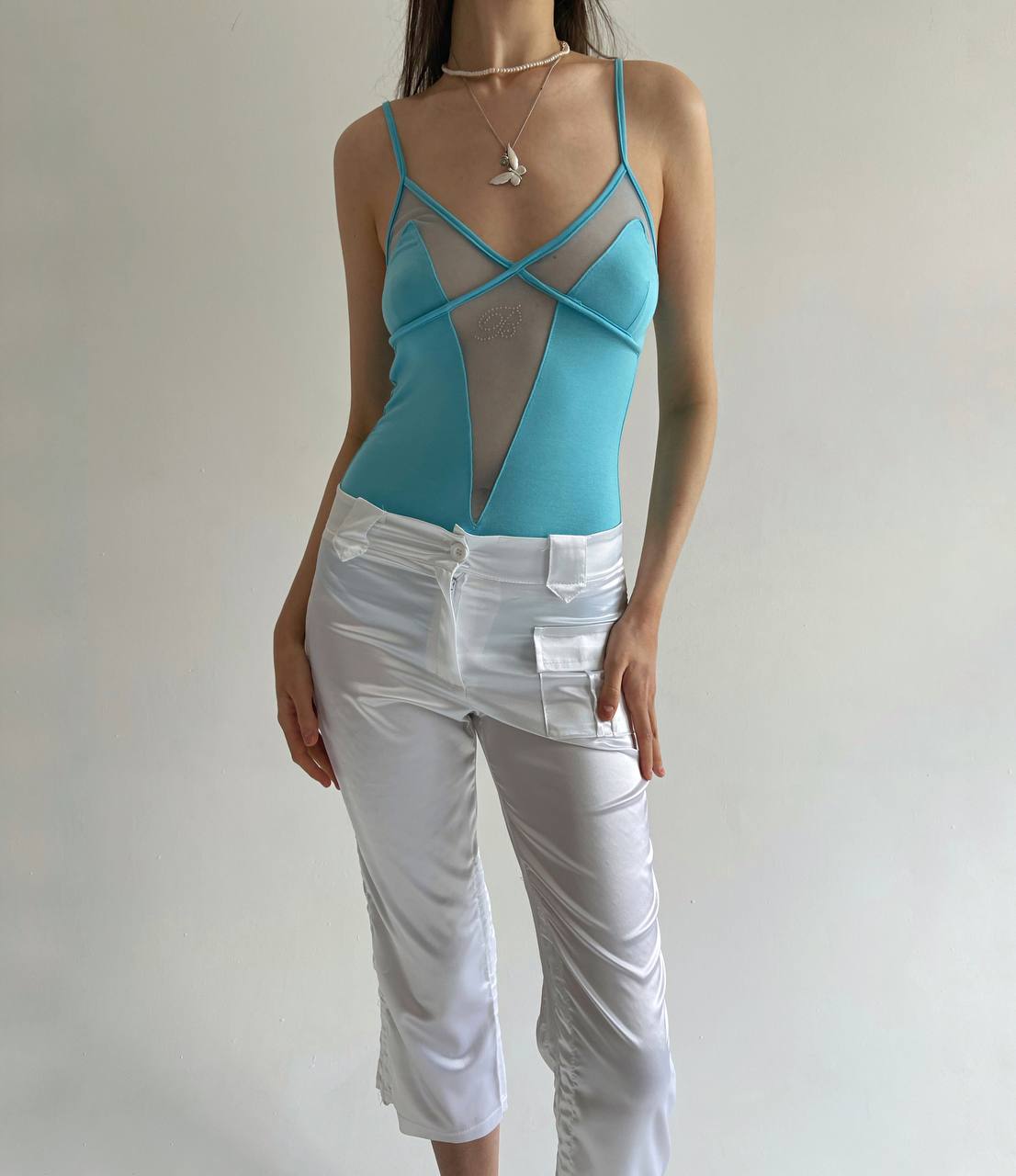 Vintage white satin capris with side gathering