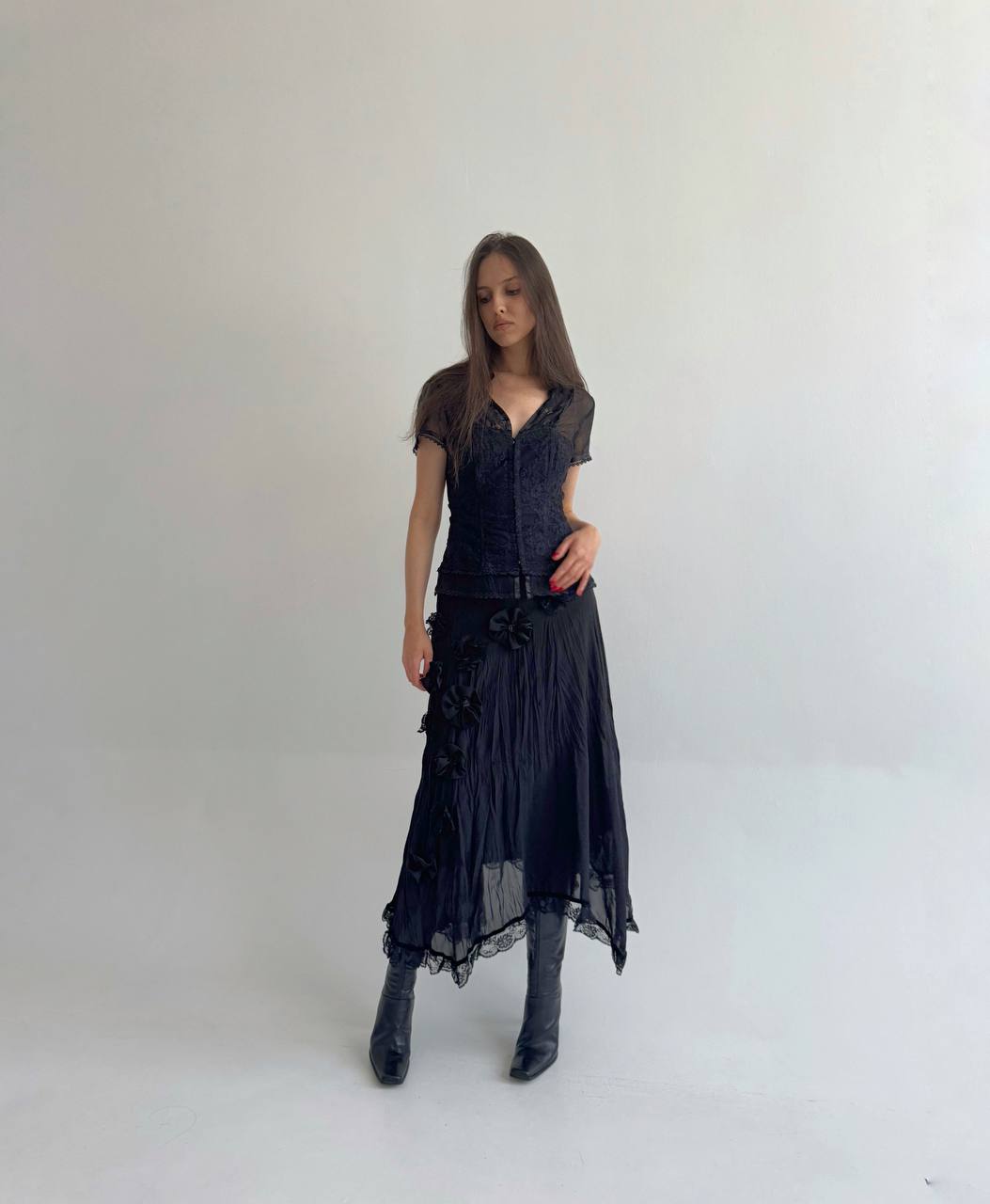 Vintage asymmetrical black lace flower appliqué skirt