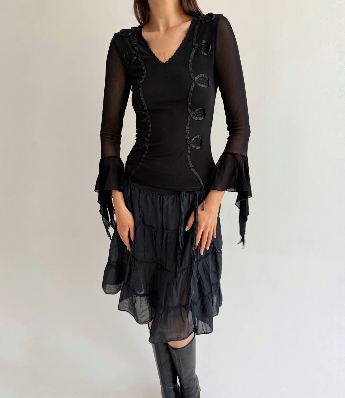 Vintage stretchy black blouse