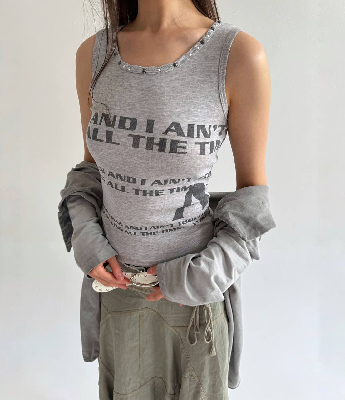 Vintage studded font print top