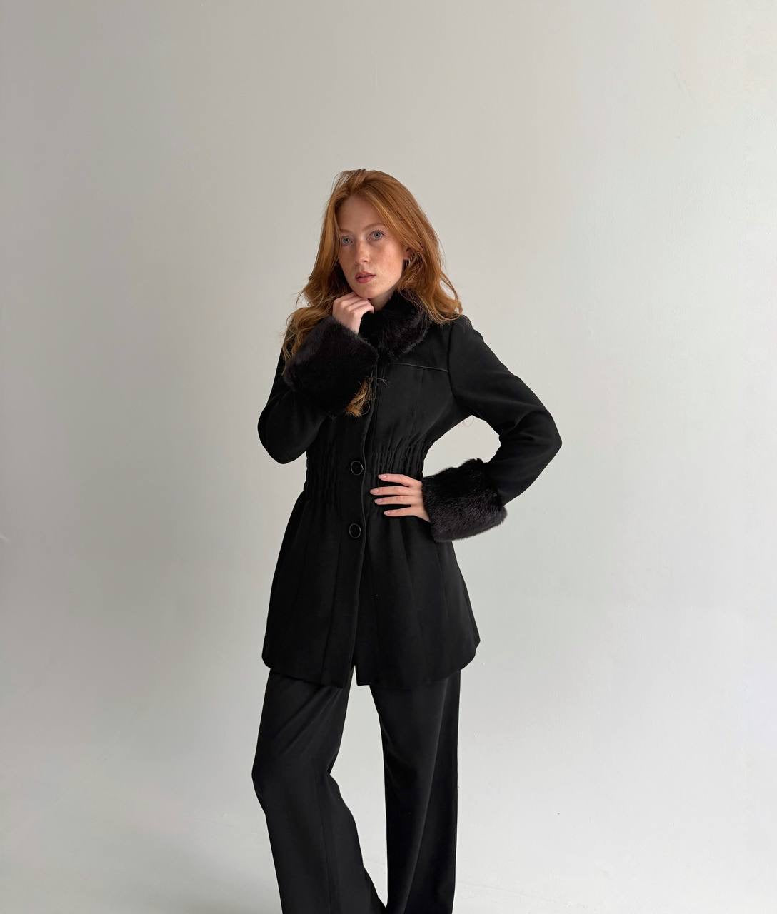 Y2K black waisted coat with fur collar