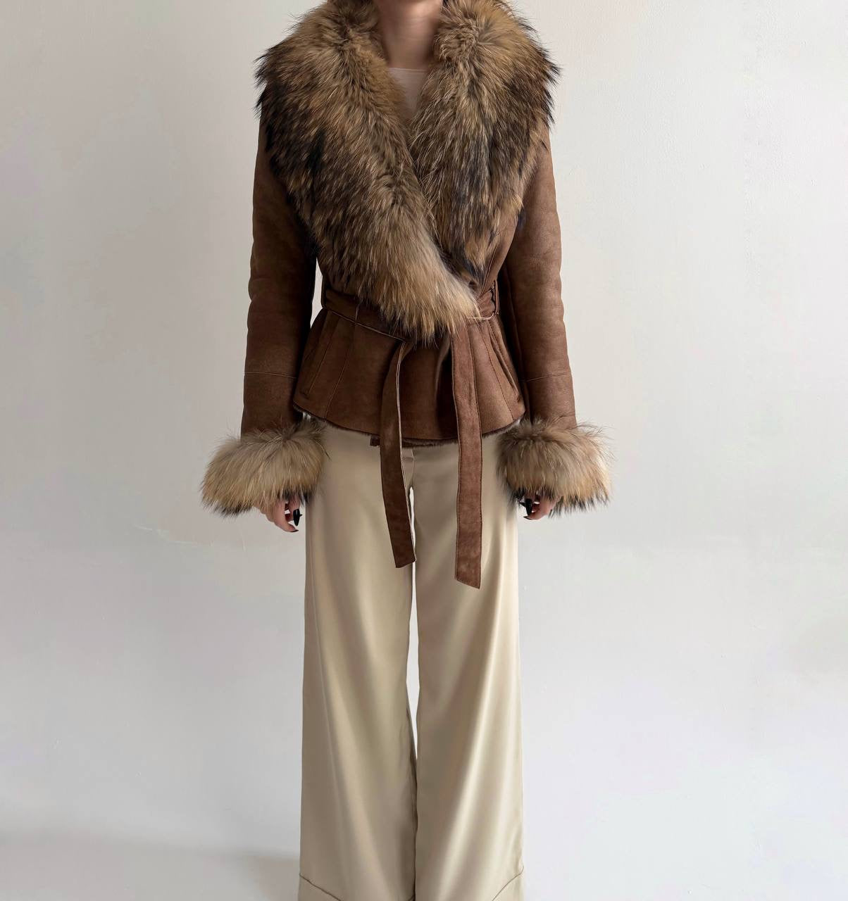 Vintage genuine leather jacket with real fur collar