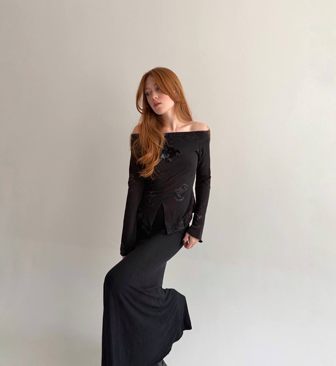 Y2K made in Italy black blouse with flower appliqué