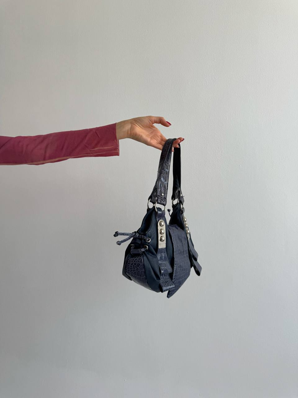 Vintage faux leather blue bag