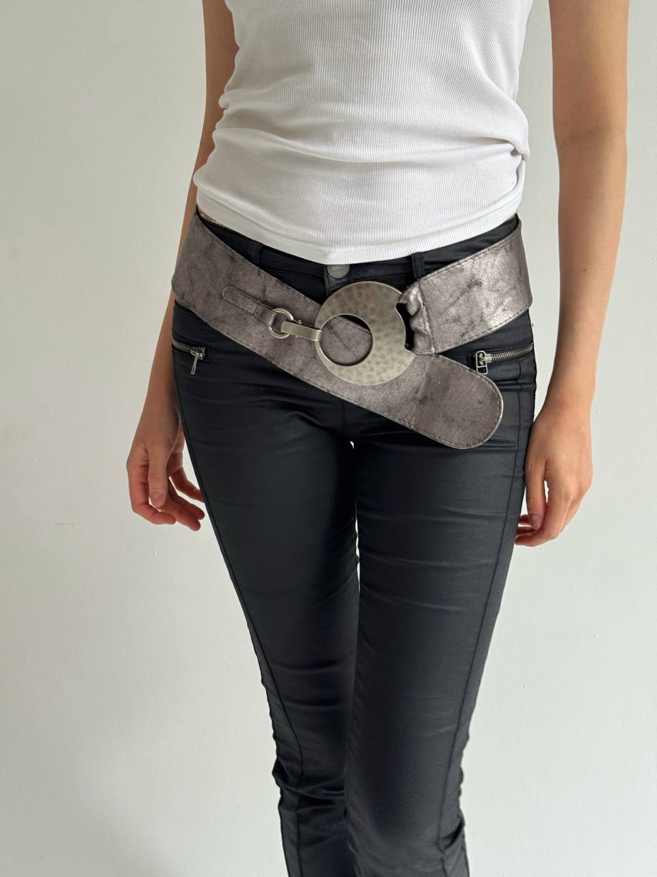 Vintage metallic asymmetrical belt
