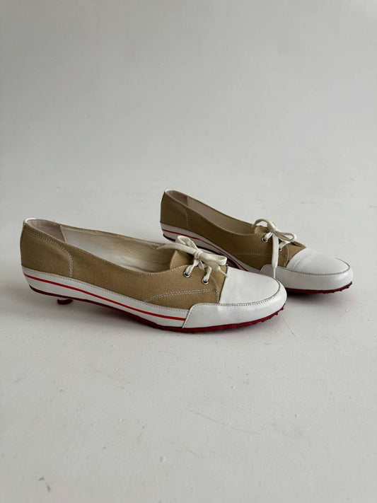Vintage sporty kitten heels