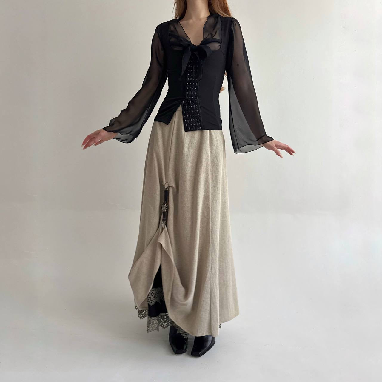 Vintage bavarian 100% linen beige long skirt