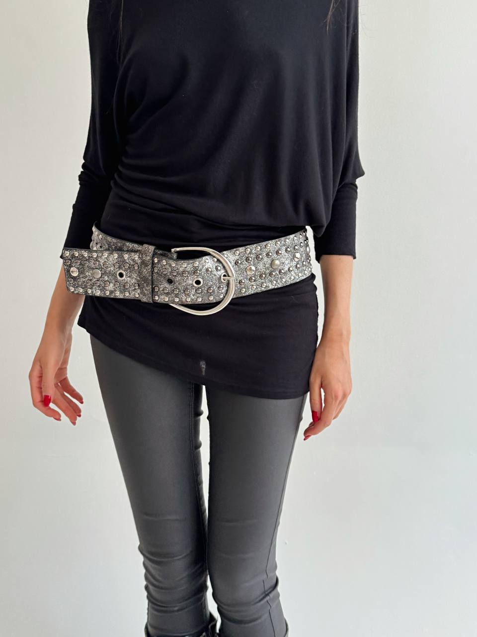 Vintage metallic studded belt