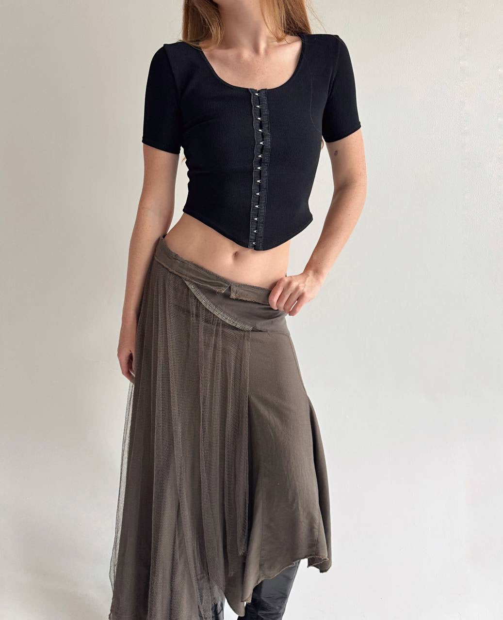 Y2K black ribbed busk closure crop top