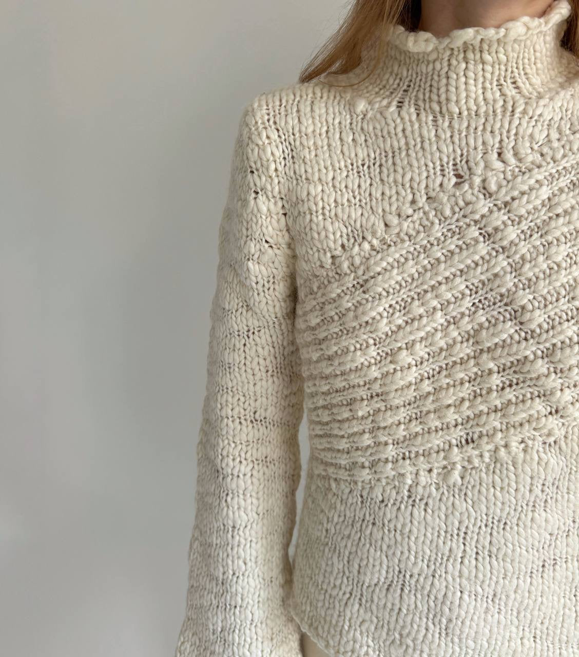 Y2K 48% wool white knitted sweater