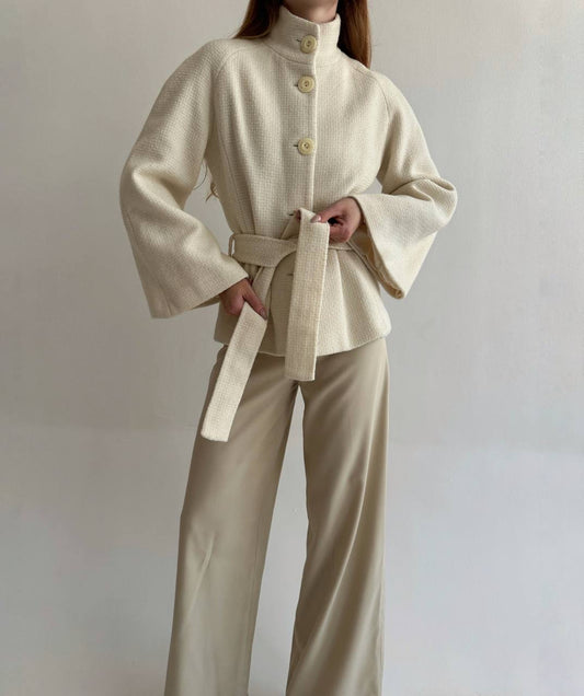 Vintage button up jacket with wide sleeves