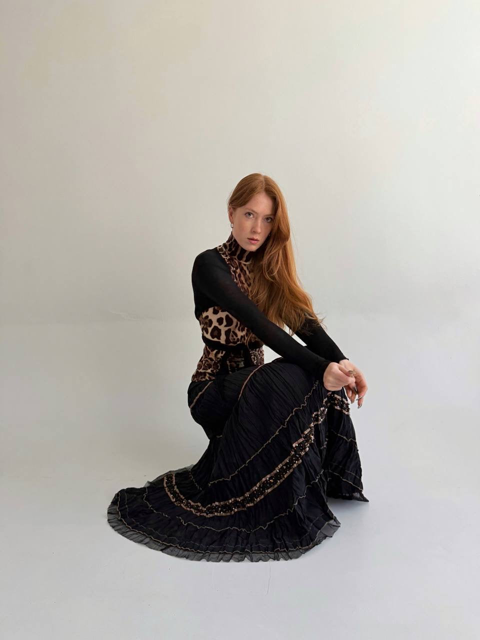 Vintage pleated black maxi skirt with beads