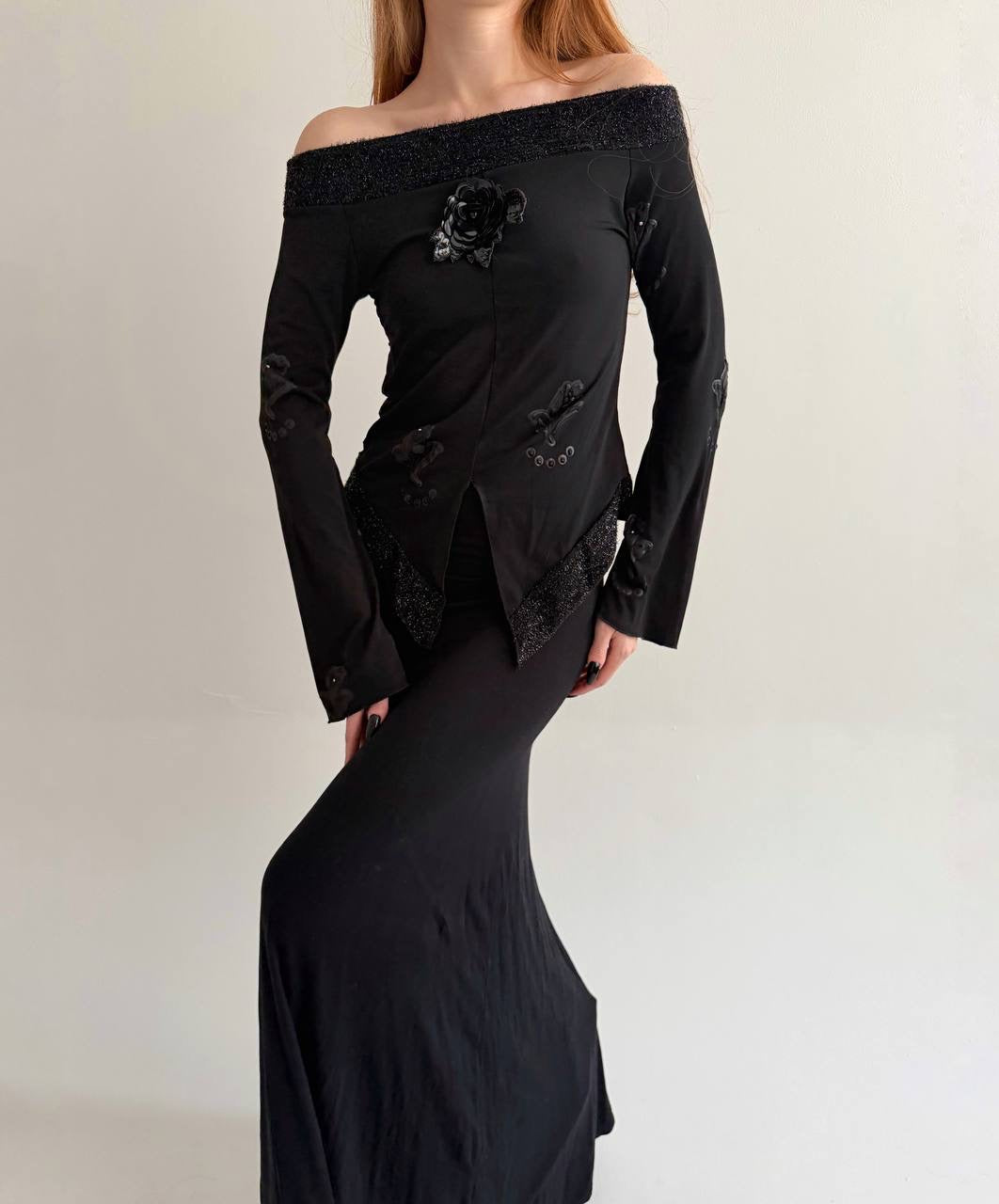 Y2K made in Italy black blouse with flower appliqué