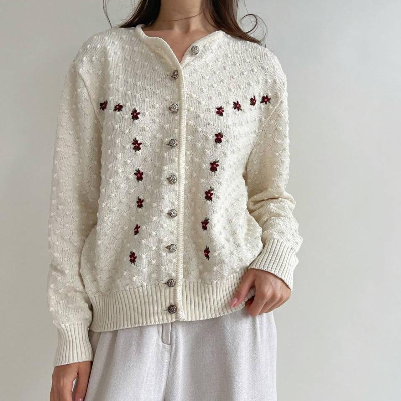 Vintage cottagecore cardigan with flower embroidery